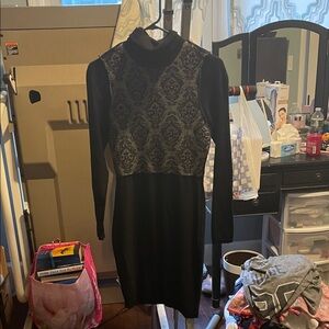 VENUS Black and Gray Patterned Sweater